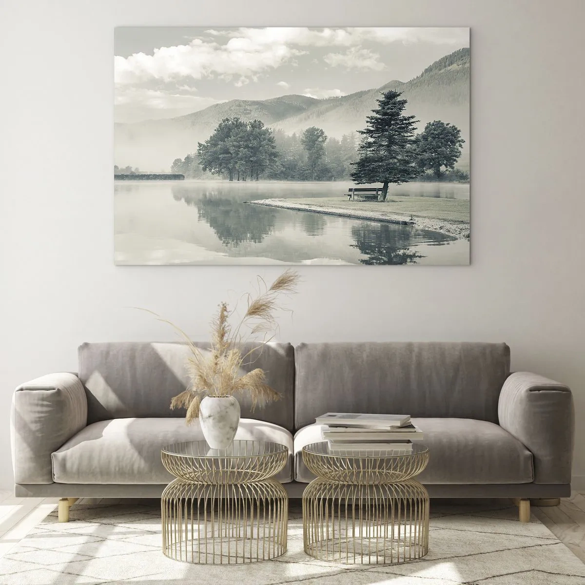 Cuadro sobre vidrio - Impresiones sobre Vidrio - Un lago tranquilo por la mañana con un banco y niebla sobre el agua. - 100x70cm - El lago sigue durmiendo - Decoración de pared moderna para salón y dormitorio ARTTOR