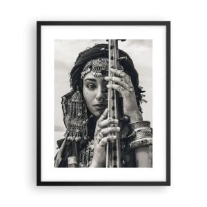 Póster en marco negro - La música propia de Oriente - 40x50 cm