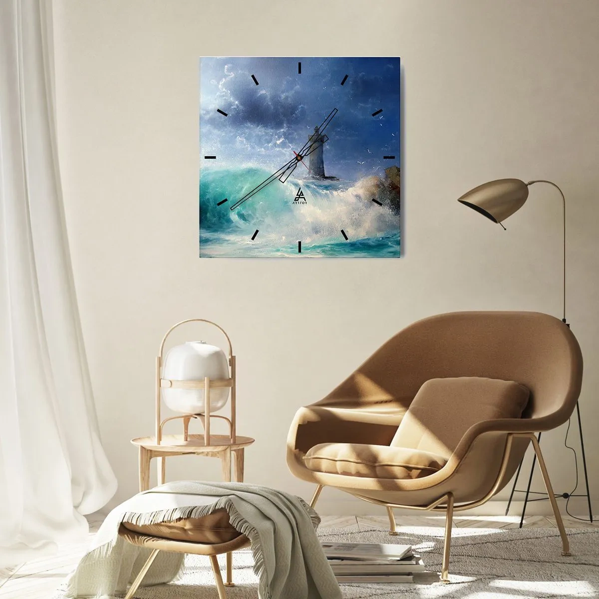 Reloj de pared - Reloj de vidrio - Un faro rodeado de fuertes olas y nubes. - 30x30cm - En guardia contra los elementos - Decoración de pared moderna para salón y dormitorio ARTTOR