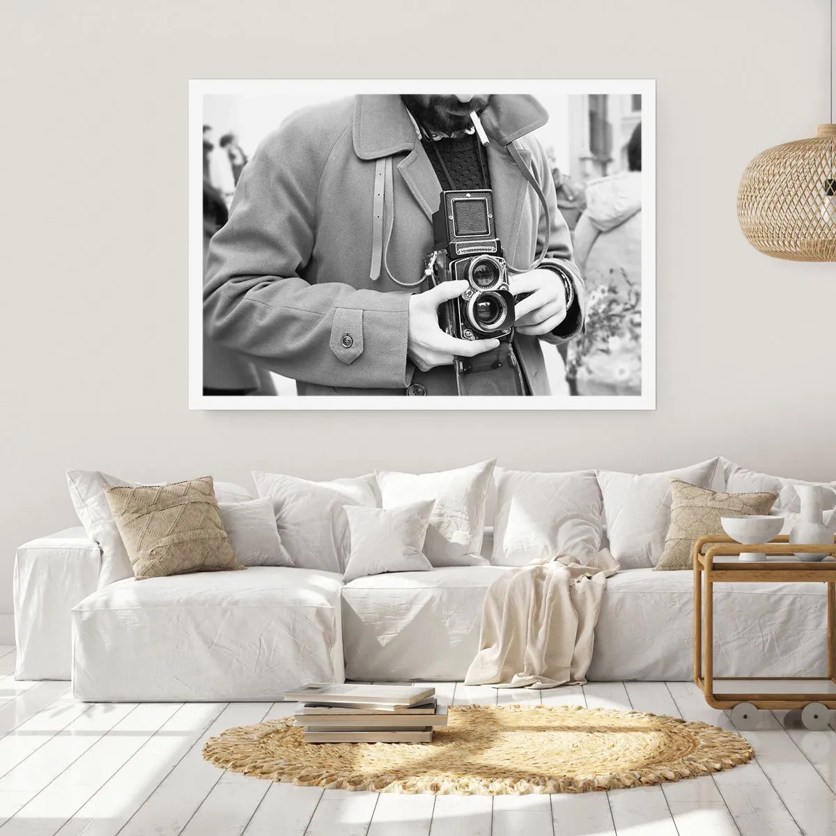 Póster - Fotografía en blanco y negro de un hombre con una cámara retro. - 100x70cm - En estilo retro - Decoración de pared moderna para salón y dormitorio ARTTOR