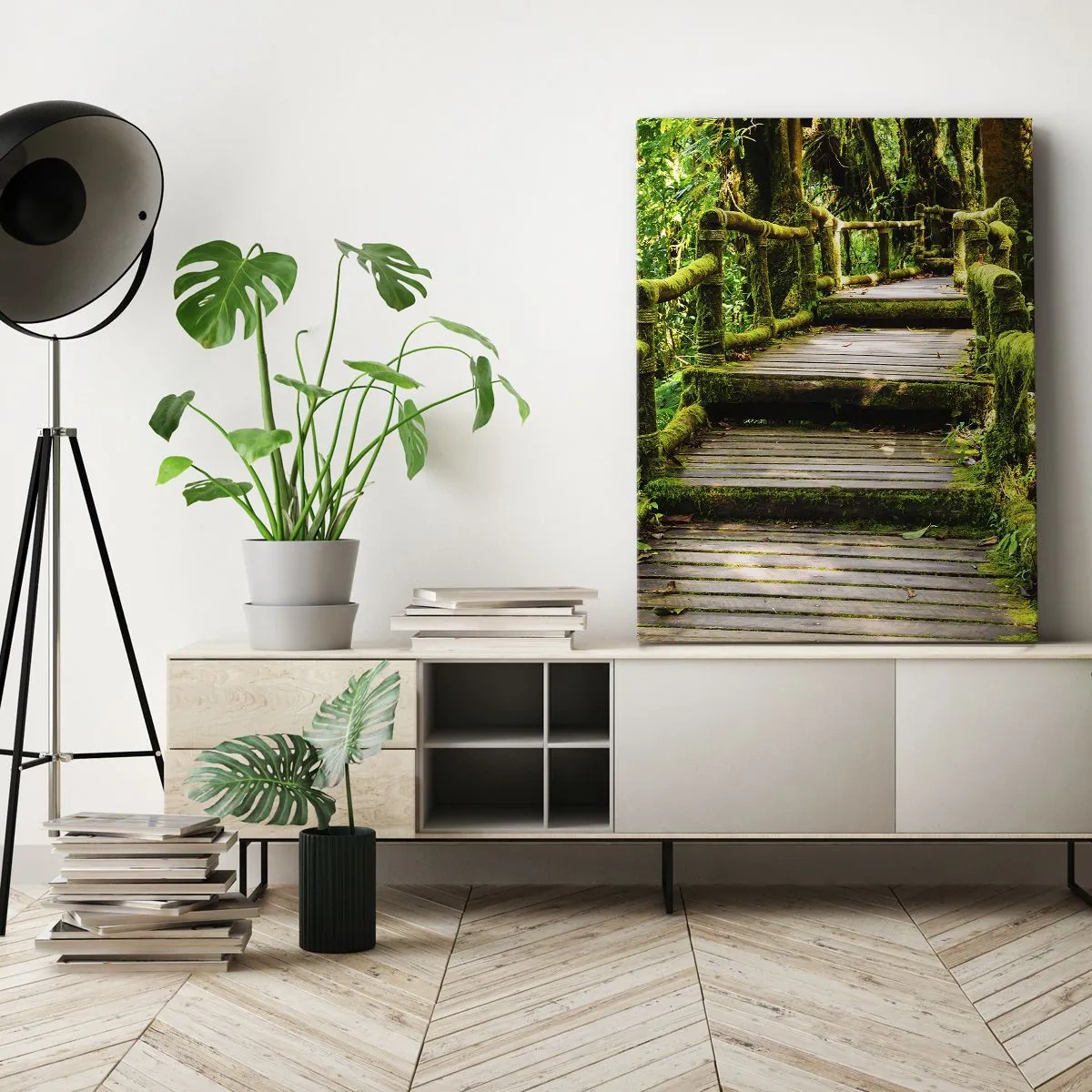 Cuadro sobre lienzo - Impresión de Imagen - Un puente de madera cubierto de musgo en una selva tropical. - 80x120cm - A través de un corredor verde - Decoración de pared moderna para salón y dormitorio ARTTOR