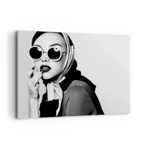 Cuadro sobre lienzo - Impresión de Imagen - Retrato en blanco y negro de una mujer con gafas y pañuelo en la cabeza. - 100x70cm - Saludos desde los años 60 - Decoración de pared moderna para salón y dormitorio ARTTOR
