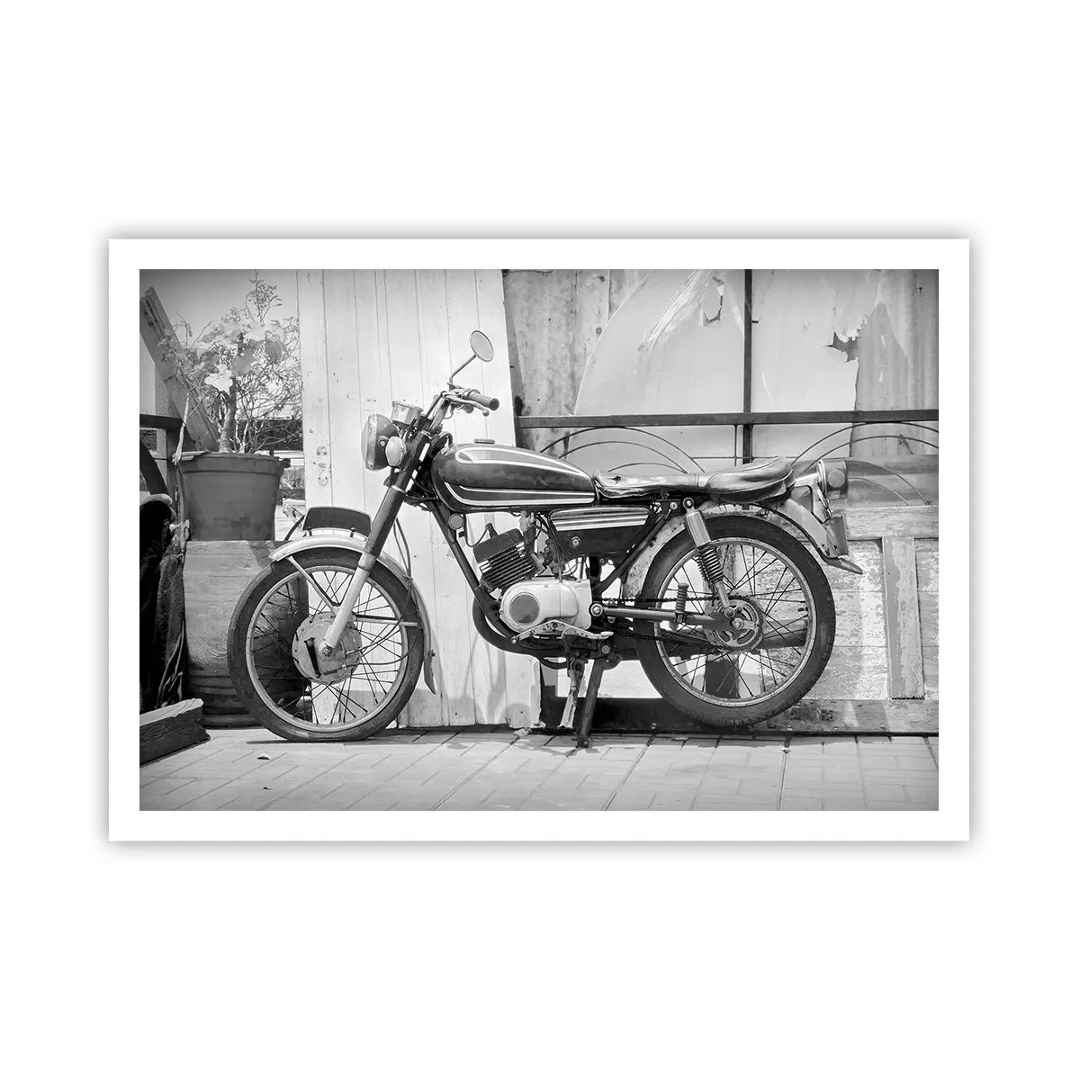 Póster - Fotografía en blanco y negro de una motocicleta clásica. - 100x70cm - Los clásicos por encima de todo - Decoración de pared moderna para salón y dormitorio ARTTOR