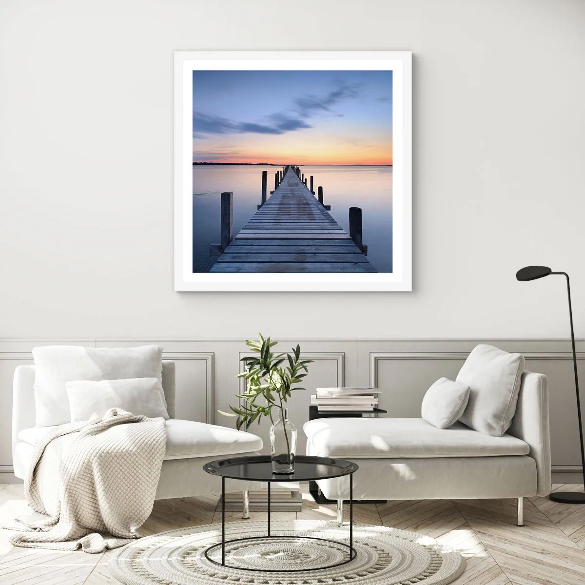 Póster en marco blanco - La calma de un crepúsculo sereno - 60x60 cm