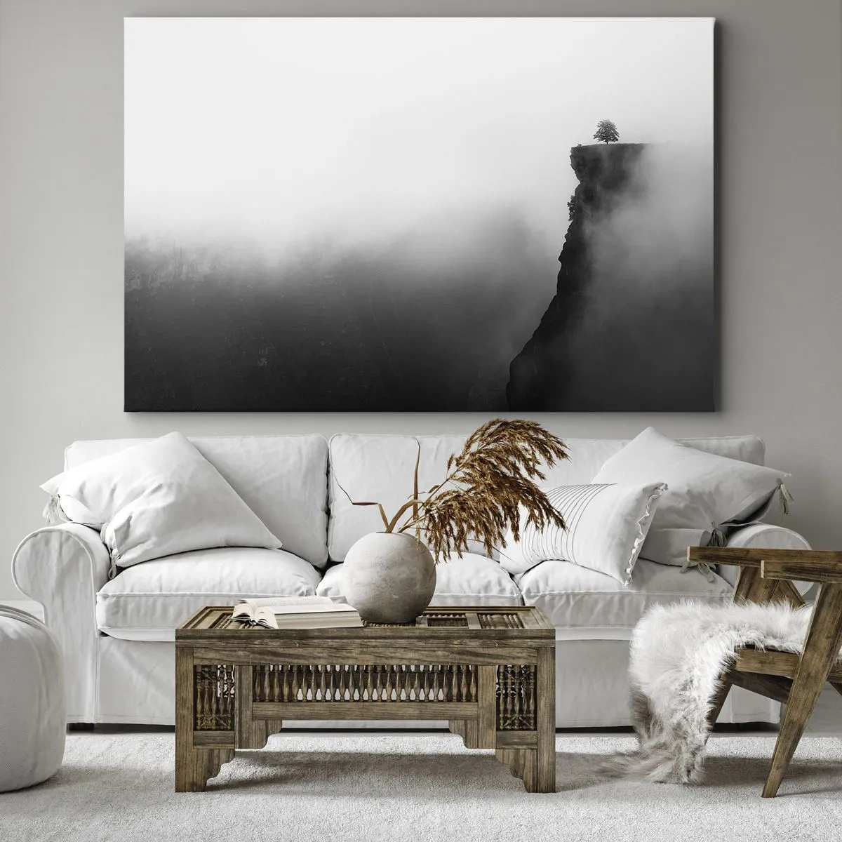 Cuadro sobre lienzo - Impresión de Imagen - Un árbol solitario al borde de un acantilado rodeado de niebla. - 70x50cm - En el límite del mundo - Decoración de pared moderna para salón y dormitorio ARTTOR
