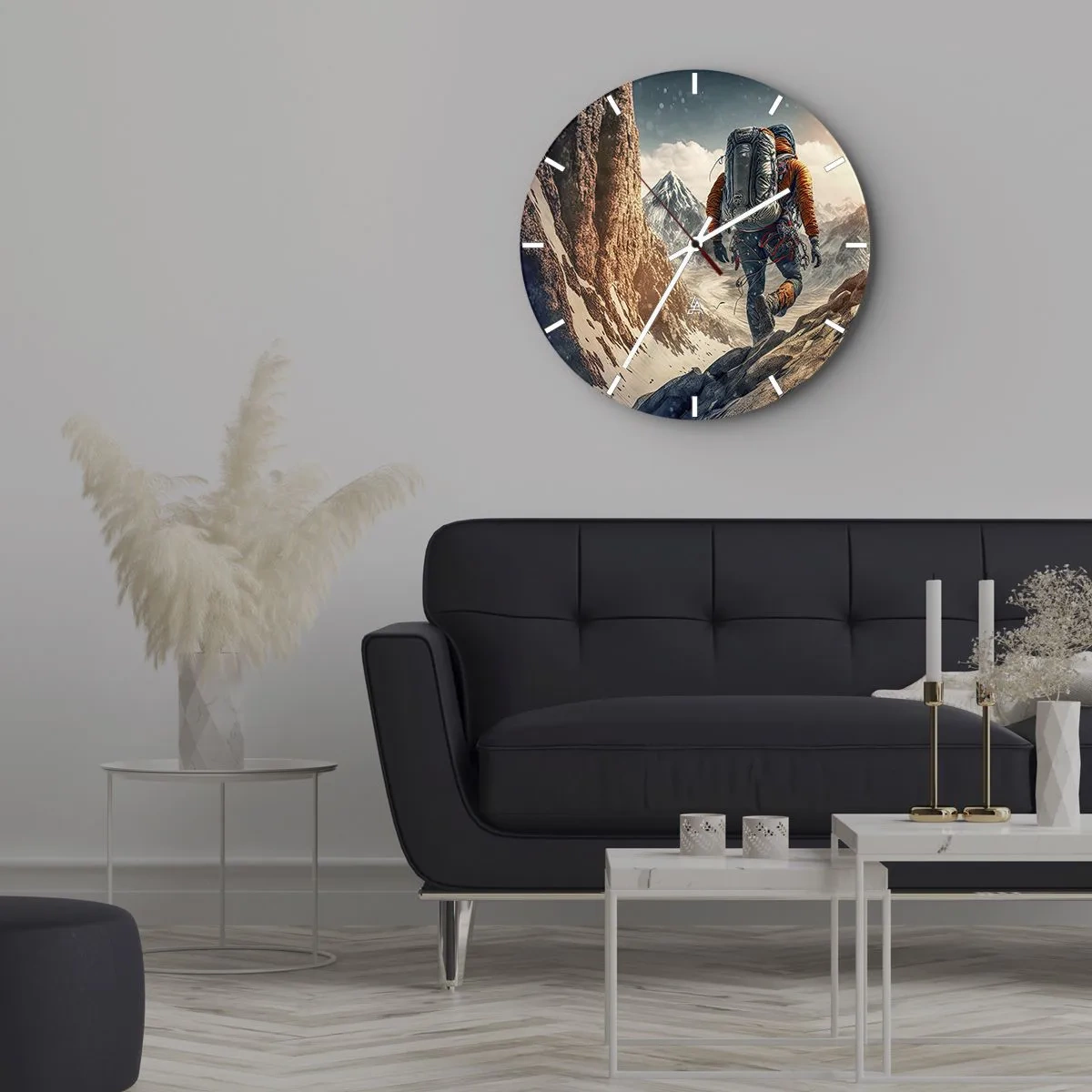 Reloj de pared - Reloj de vidrio - Un excursionista escalando un sendero de montaña solo - 30x30cm - Guerrero solitario - Decoración de pared moderna para salón, cocina y dormitorio ARTTOR