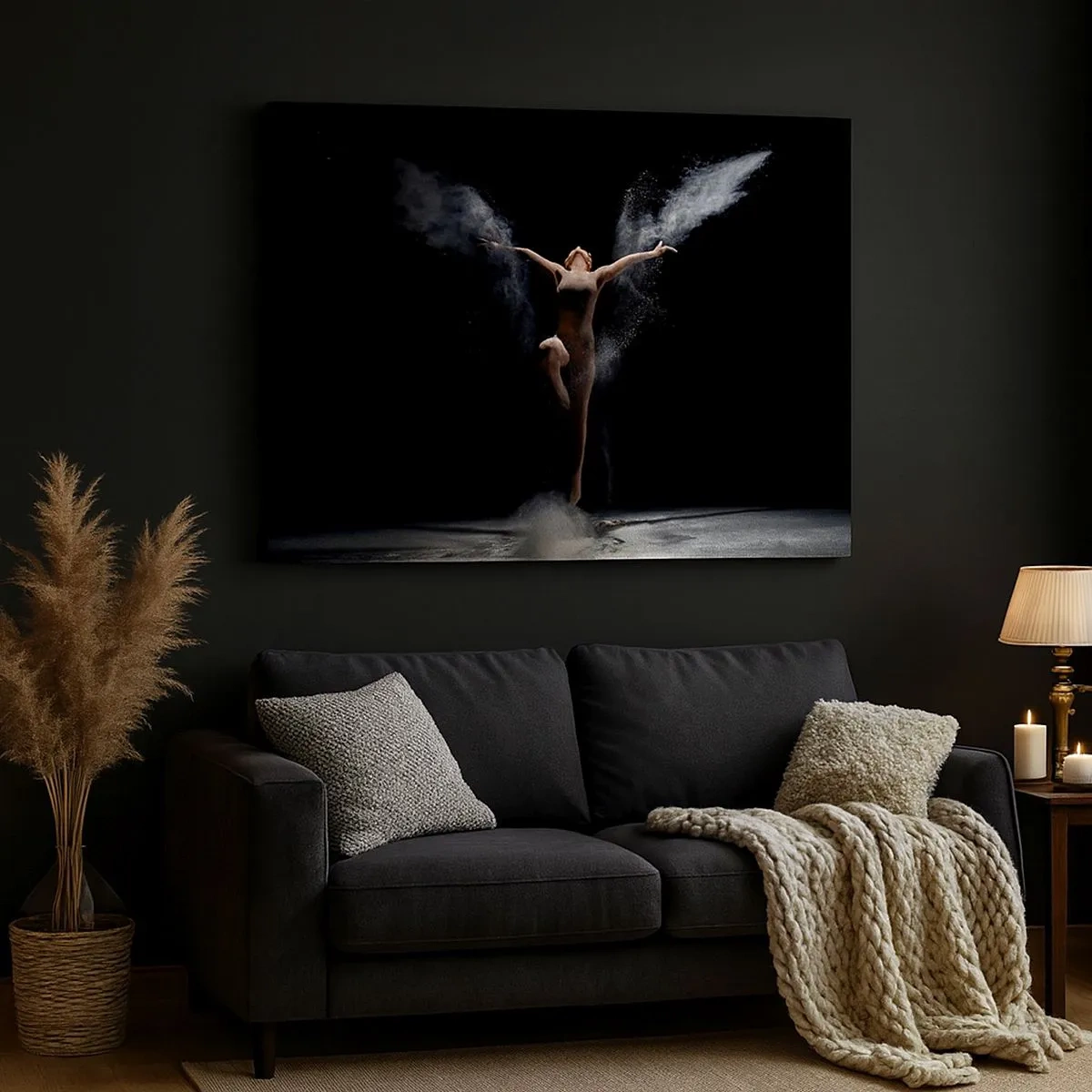 Cuadro sobre lienzo - Impresión de Imagen - Una bailarina en movimiento con un llamativo efecto de polvo sobre un fondo negro. - 70x50cm - Los duendes existen - Decoración de pared moderna para salón y dormitorio ARTTOR