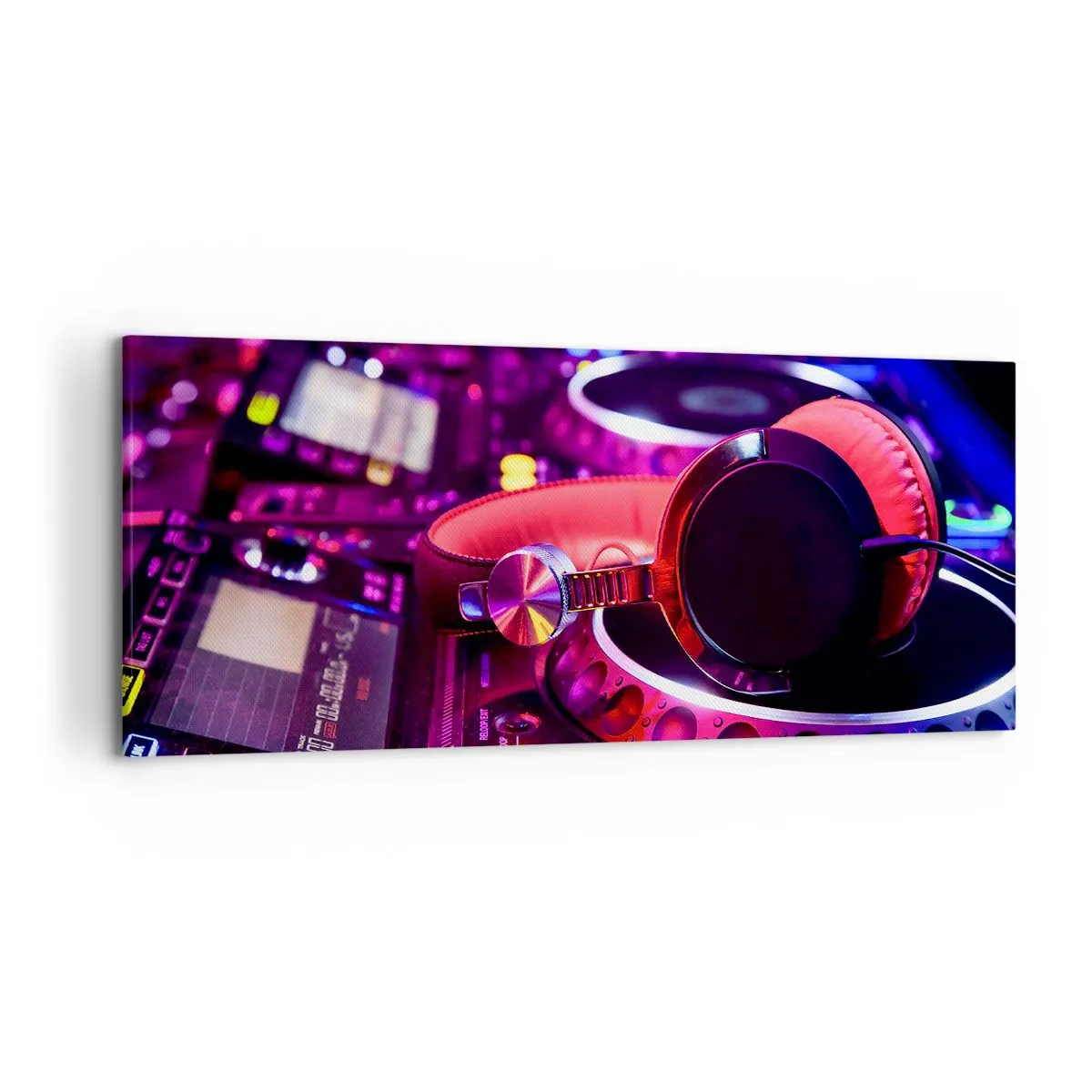 Cuadro sobre lienzo - Impresión de Imagen - Auriculares de DJ en una consola con iluminación de neón. - 120x50cm - Antes de que comience la diversión - Decoración de pared moderna para salón y dormitorio ARTTOR