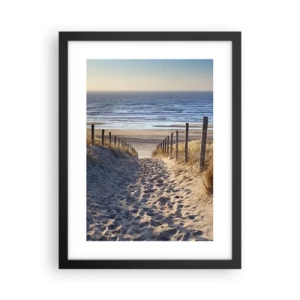 Póster en marco negro - El sonido del mar, el canto de los pájaros, una playa virgen entre las dunas... - 30x40 cm