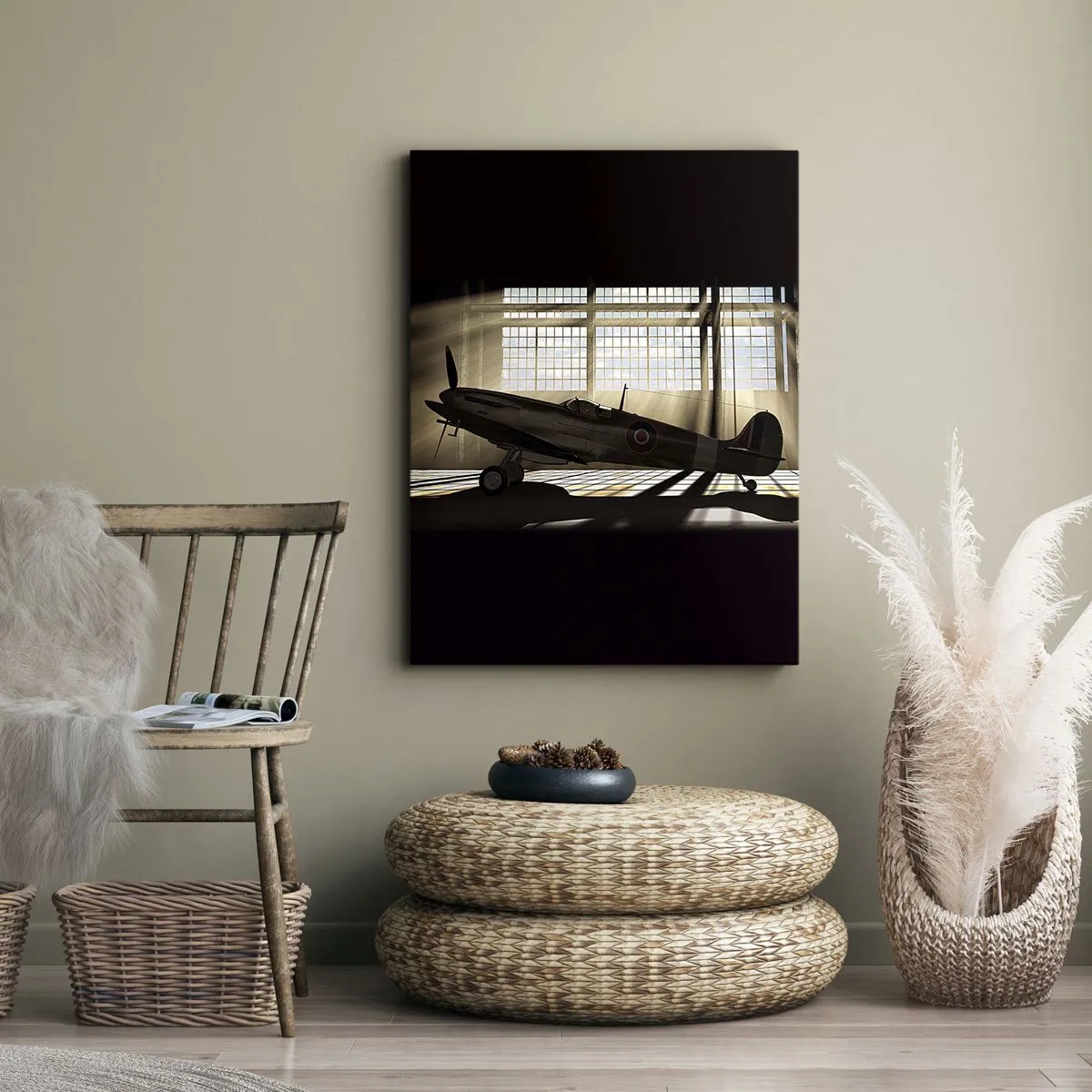 Cuadro sobre lienzo - Impresión de Imagen - Un avión histórico en un hangar iluminado por la luz del sol. - 80x120cm - El descanso del guerrero - Decoración de pared moderna para salón y dormitorio ARTTOR