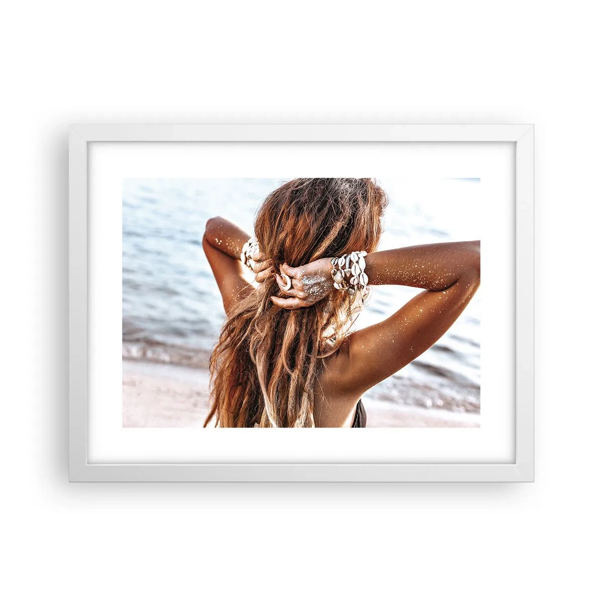 Póster en marco blanco - Hermanada con el agua y el sol - 40x30 cm