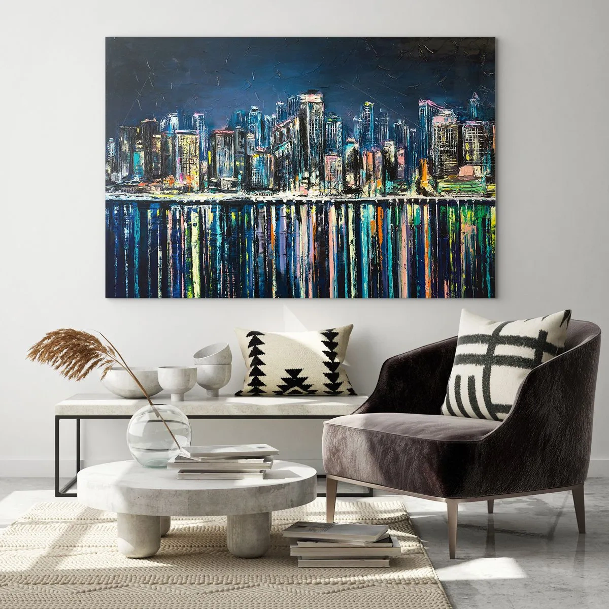 Cuadro sobre vidrio - Impresiones sobre Vidrio - Panorama de la ciudad de noche con las luces reflejadas en el agua. - 70x50cm - Una cascada de luces - Decoración de pared moderna para salón y dormitorio ARTTOR