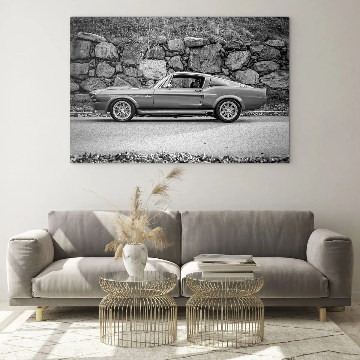 Cuadro sobre vidrio - Impresiones sobre Vidrio - Un coche clásico contra un muro de piedra. - 120x80cm - Una leyenda de los años 60 - Decoración de pared moderna para salón y dormitorio ARTTOR