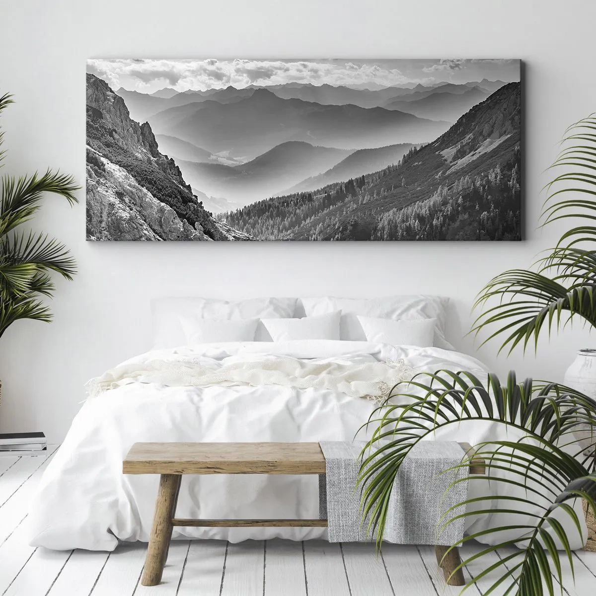 Cuadro sobre lienzo - Impresión de Imagen - Paisaje de montaña en blanco y negro con nubes sobre los picos. - 160x50cm - Hasta el horizonte - Decoración de pared moderna para salón y dormitorio ARTTOR