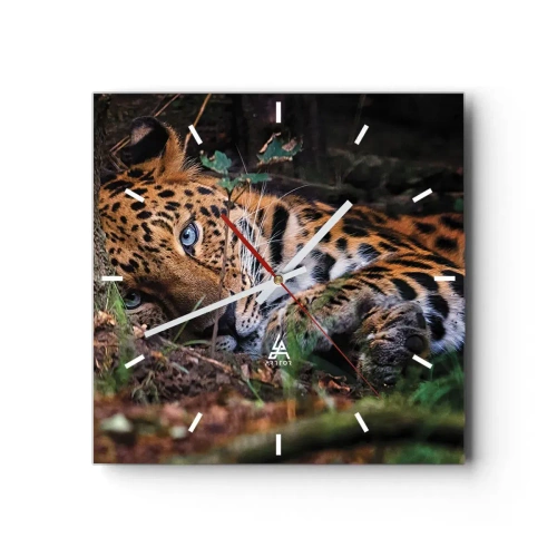 Reloj de pared - Reloj de vidrio - Un leopardo tumbado a la sombra de los árboles. - 30x30cm - Confía en mí - Decoración de pared moderna para salón y dormitorio ARTTOR