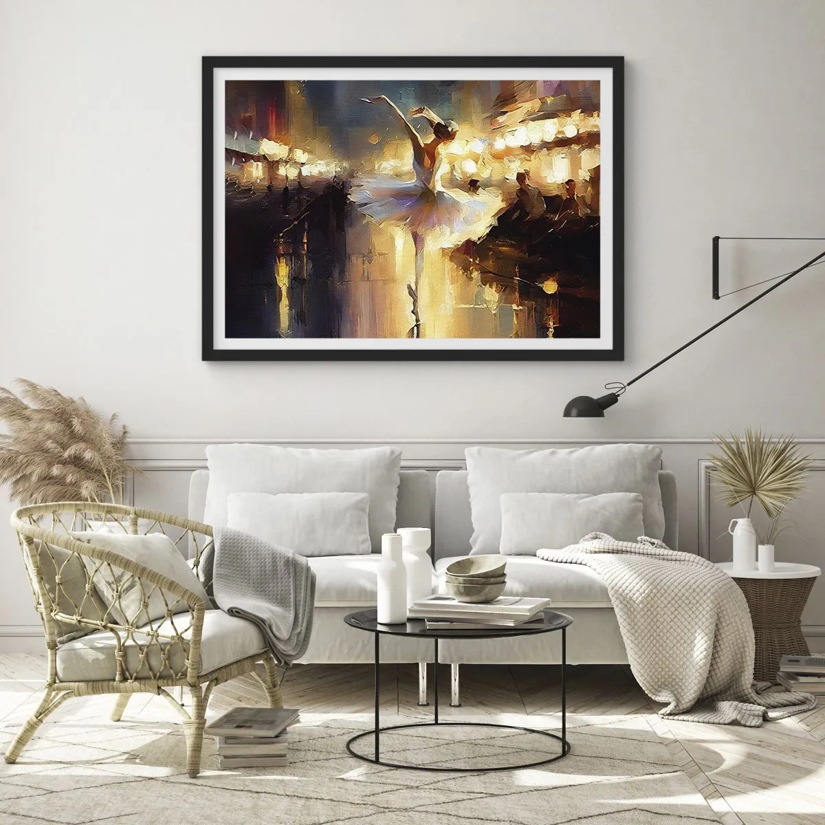 Póster en marco negro - Una bailarina bailando frente a un escenario iluminado. - 70x50cm - Un milagro en la calle - Decoración de pared moderna para salón y dormitorio ARTTOR
