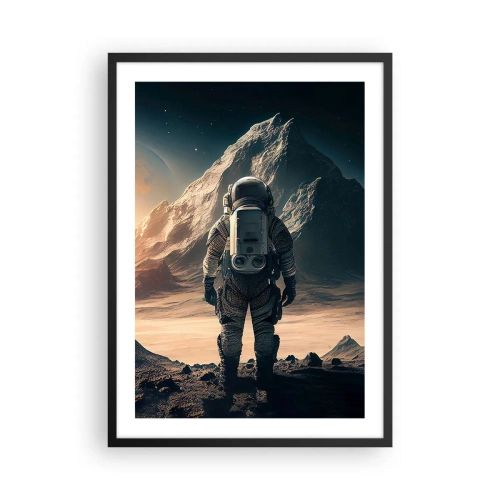 Póster en marco negro - Astronauta en un planeta alienígena a la luz de las estrellas. - 50x70cm - Un nuevo reto - Decoración de pared moderna para salón y dormitorio ARTTOR
