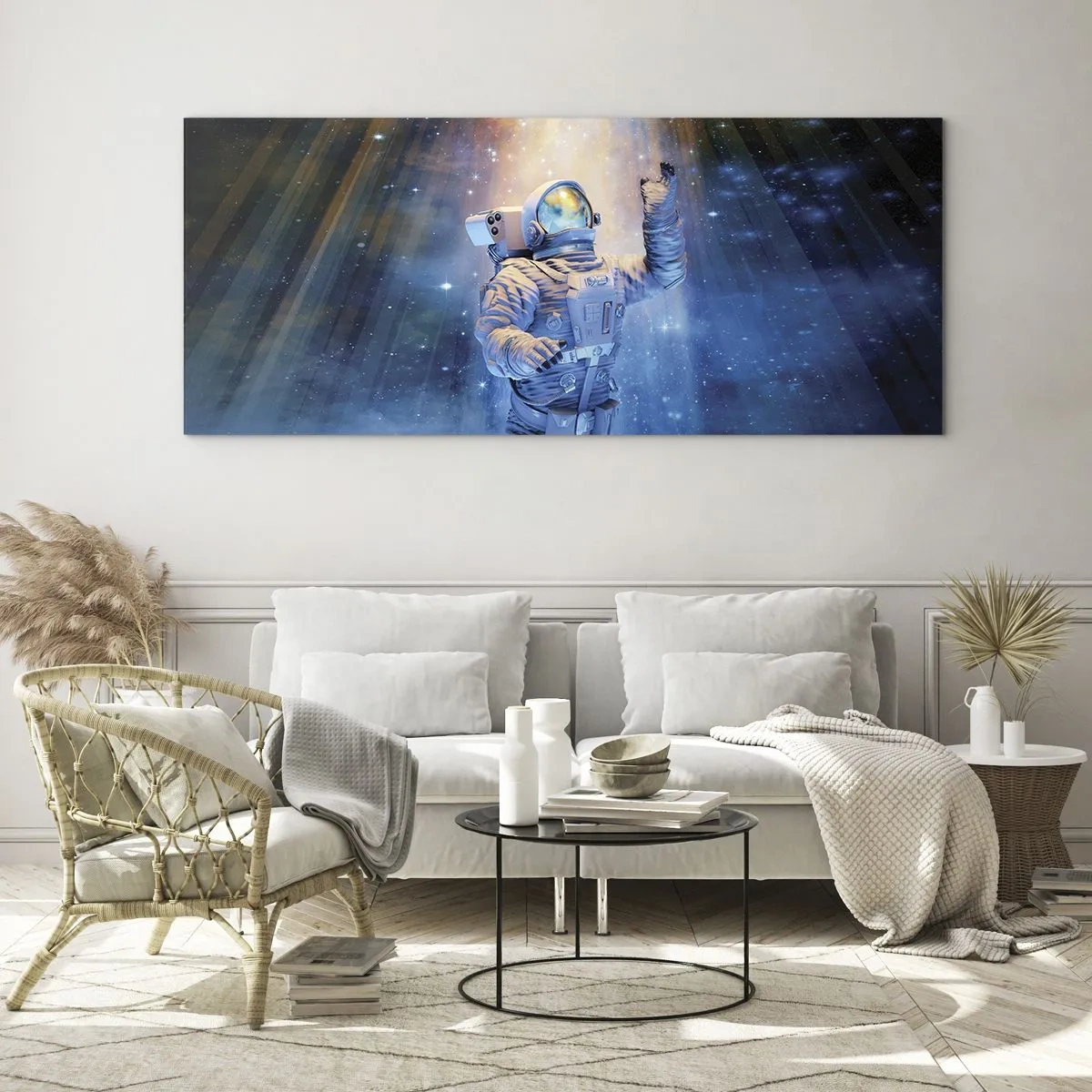 Cuadro sobre vidrio - Impresiones sobre Vidrio - Astronauta a la luz de una explosión cósmica llena de estrellas - 140x50cm - El descubrimiento - Decoración de pared moderna para salón y dormitorio ARTTOR