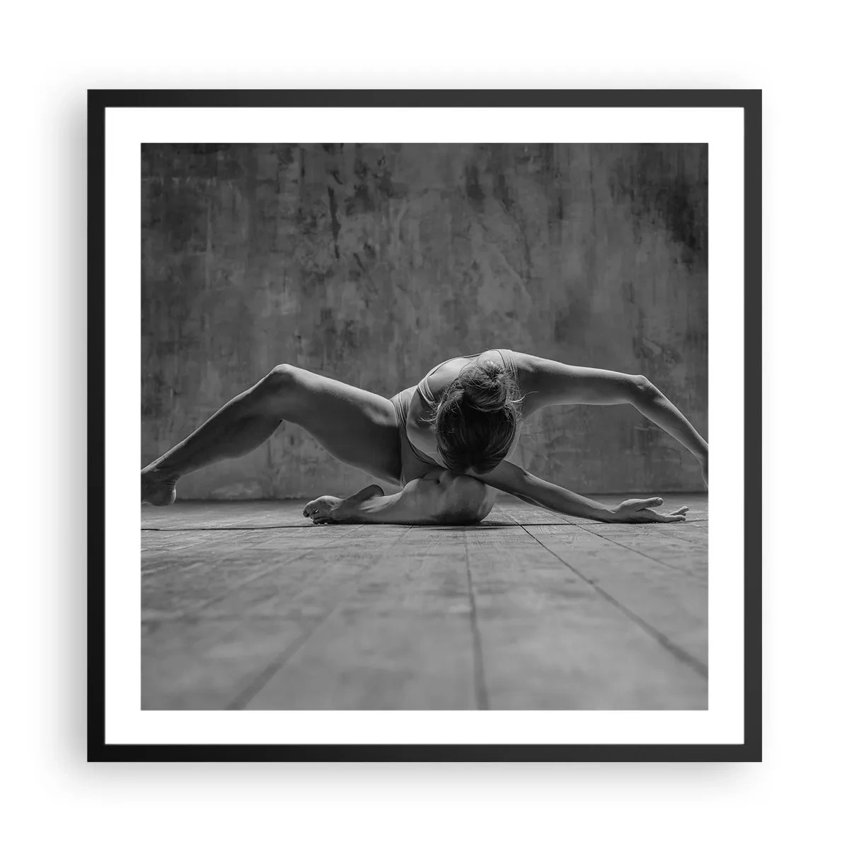 Póster en marco negro - Simetría encontrada - 60x60 cm