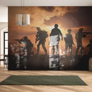 Fotomural Premium Sand - Hermanos de armas - Militar, Soldado, Rifle - 350x256 cm
