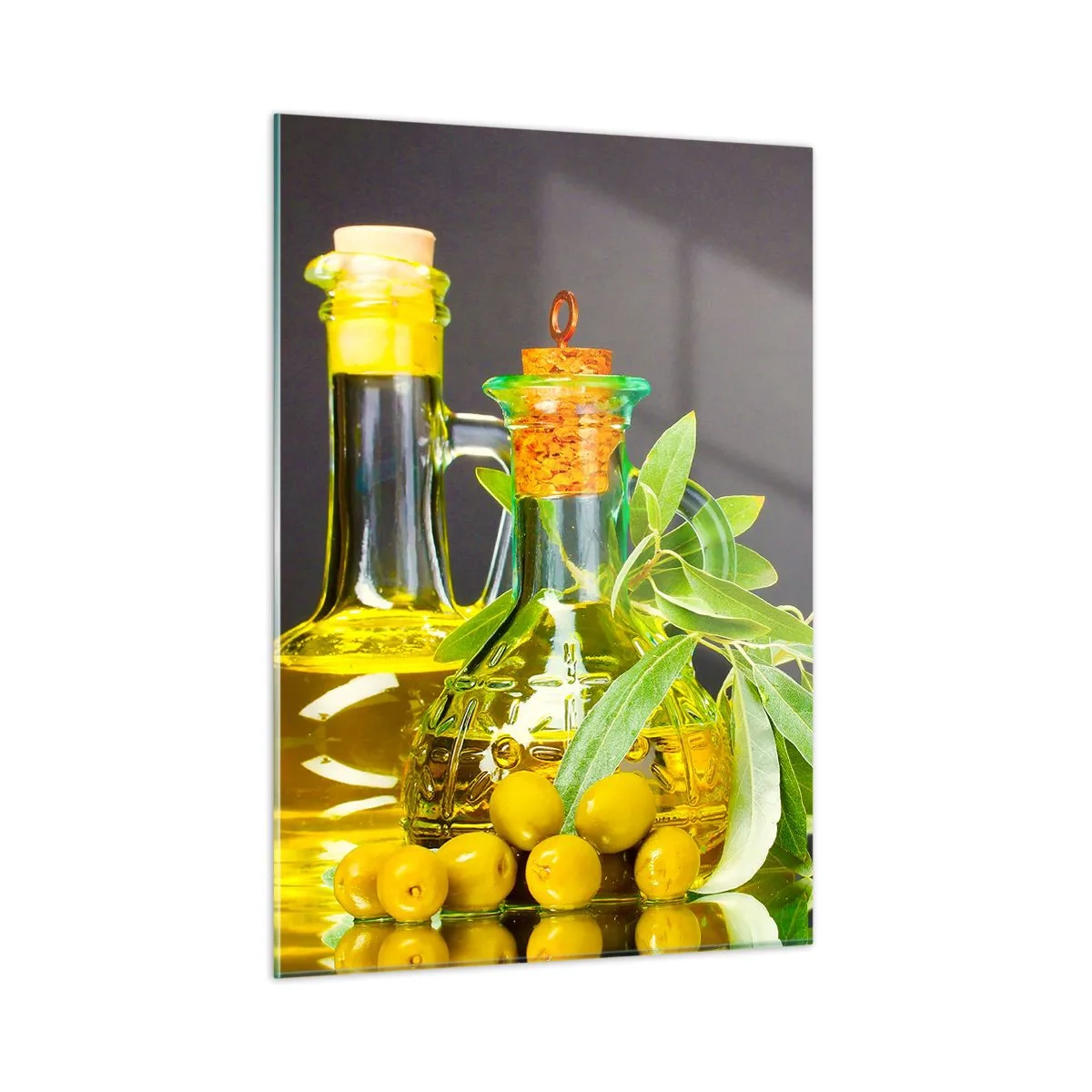 Cuadro sobre vidrio - Impresiones sobre Vidrio - Botellas de aceite de oliva y una rama con aceitunas al fondo - 50x70cm - Bodegón con aceitunas y aceite - Decoración de pared moderna para salón y dormitorio ARTTOR