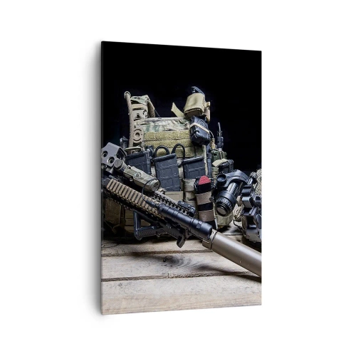 Cuadro sobre lienzo - Impresión de Imagen - Equipo táctico con un rifle sobre una mesa de madera. - 80x120cm - ¡Descansen! - Decoración de pared moderna para salón y dormitorio ARTTOR