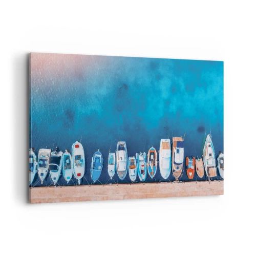 Cuadro sobre lienzo - Impresión de Imagen - Barcos amarrados en la orilla contra el agua azul. - 120x80cm - En fila y a la espera - Decoración de pared moderna para salón y dormitorio ARTTOR