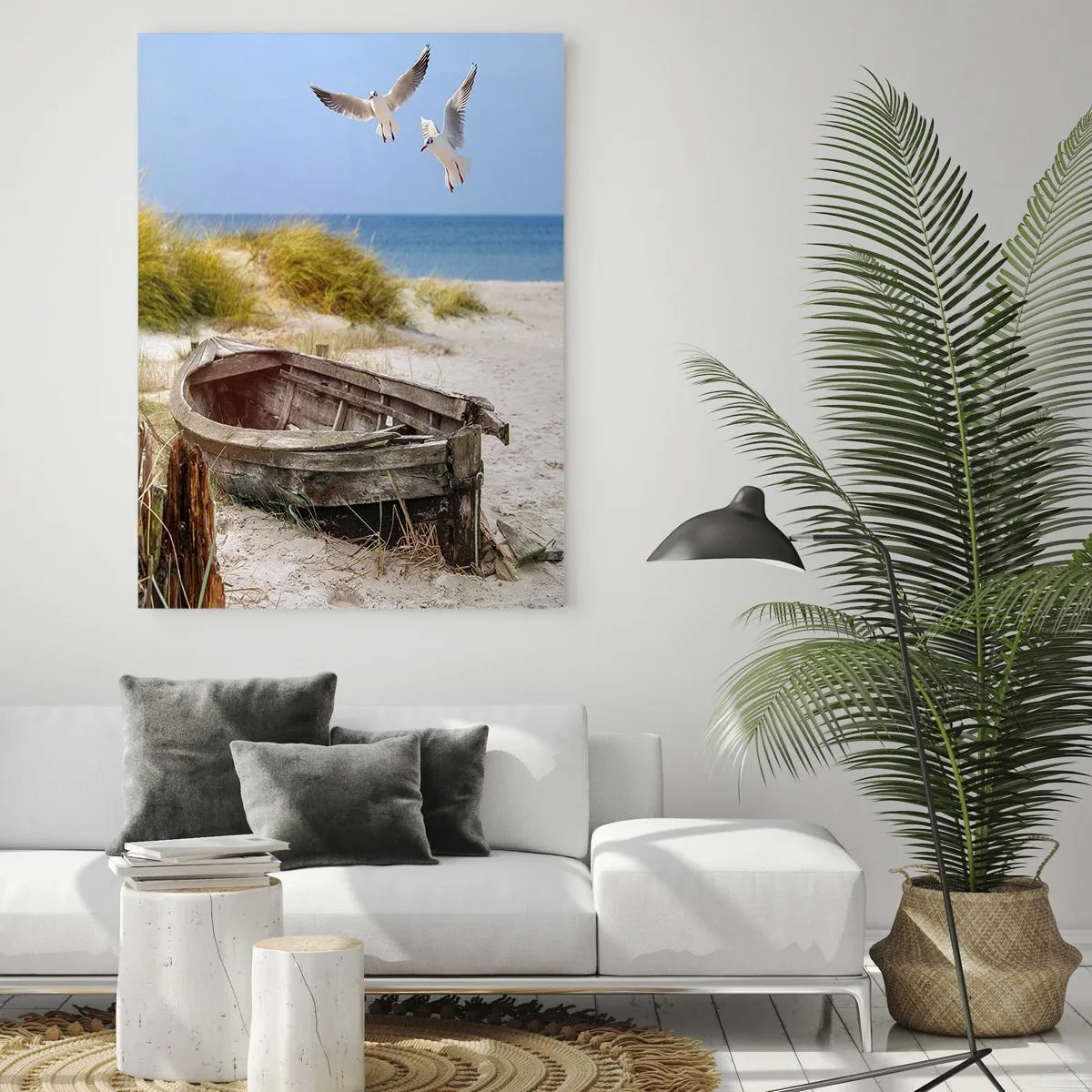Cuadro sobre vidrio - Impresiones sobre Vidrio - Barco abandonado en una playa con gaviotas - 80x120cm - Bañada por el viento - Decoración de pared moderna para salón y dormitorio ARTTOR