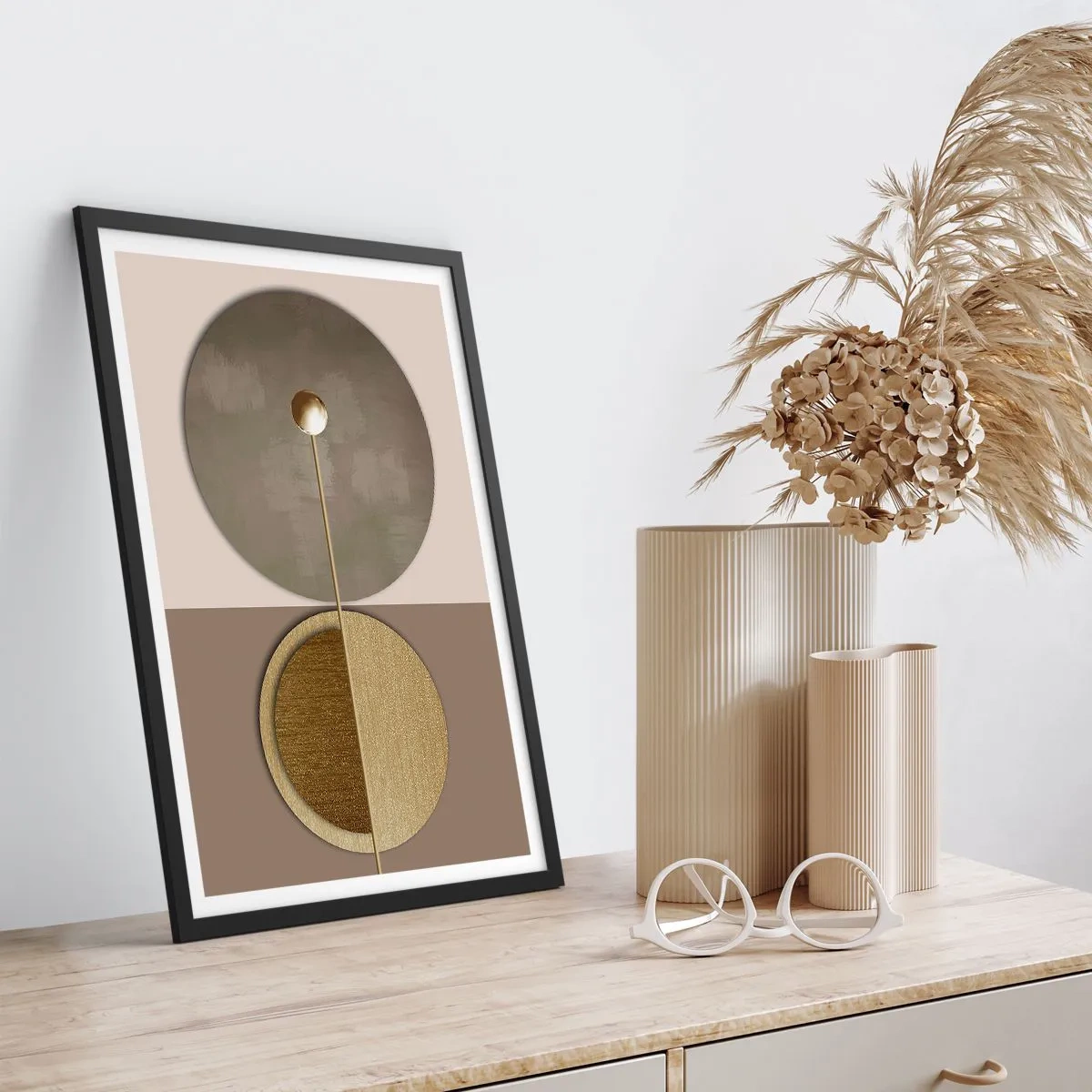 Póster en marco negro - Abstracción geométrica moderna en tonos dorados y beige. - 50x70cm - Equilibrio perfecto - Decoración de pared moderna para salón y dormitorio ARTTOR