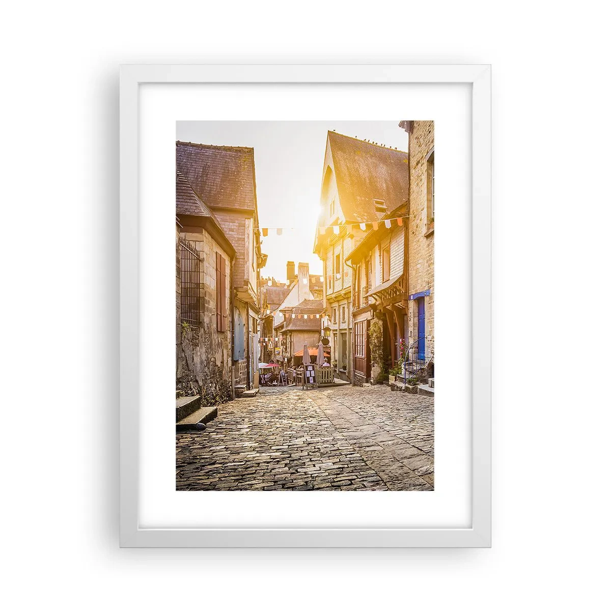 Póster en marco blanco - El fantasma blanco de la ciudad - 30x40 cm