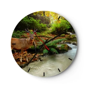 Reloj de pared - Reloj de vidrio - Ciervos en un paisaje forestal junto a un arroyo - 30x30cm - Bienvenido a mi mundo - Decoración de pared moderna para salón, cocina y dormitorio ARTTOR