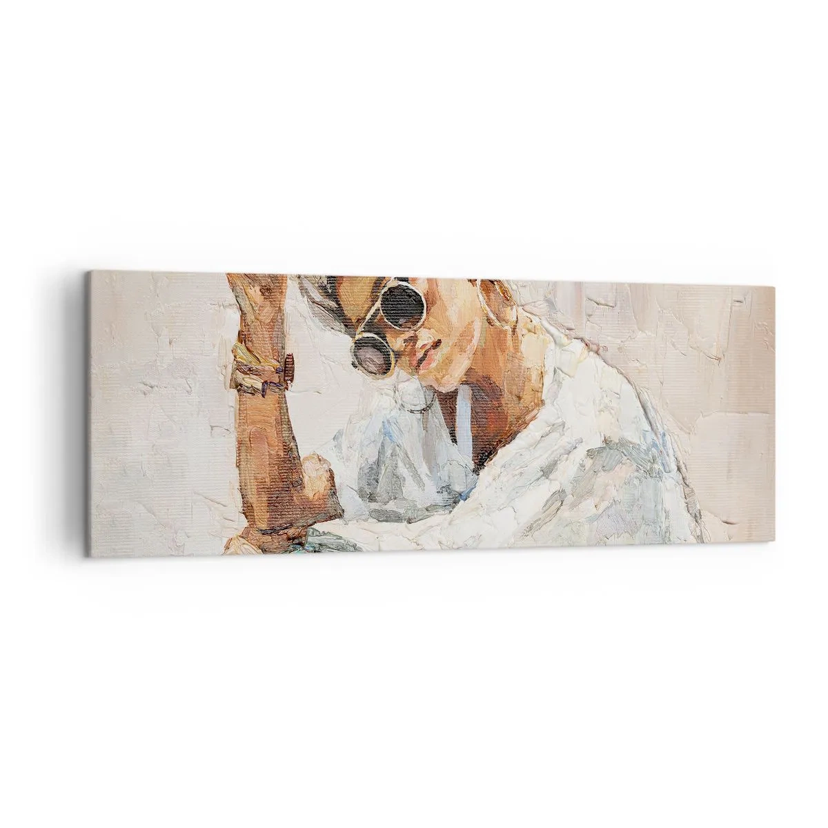 Cuadro sobre lienzo - Impresión de Imagen - Retrato de una mujer con gafas de sol contra una pared clara. - 140x50cm - Retrato a pleno sol - Decoración de pared moderna para salón y dormitorio ARTTOR