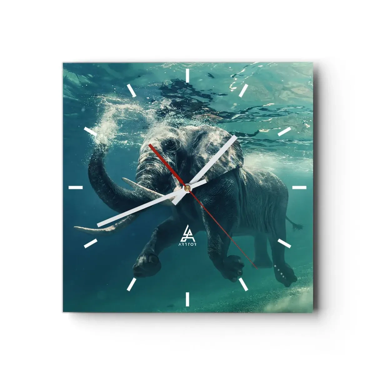 Reloj de pared - Reloj de vidrio - Un elefante nadando bajo el agua en las profundidades turquesas. - 30x30cm - A todos nos gusta nadar - Decoración de pared moderna para salón y dormitorio ARTTOR