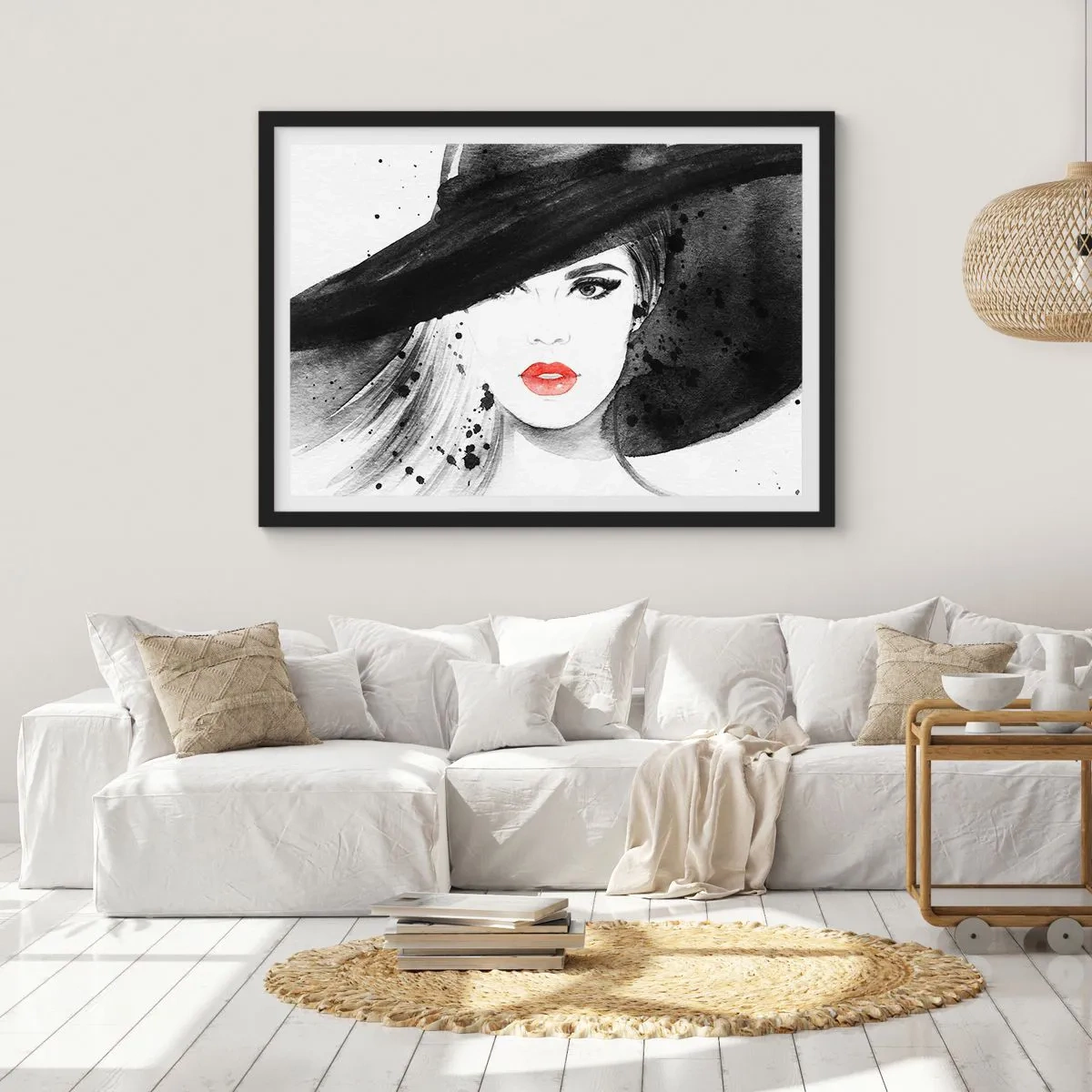 Póster en marco negro - Retrato de una mujer con sombrero y labios rojos. - 70x50cm - Dama de negro - Decoración de pared moderna para salón y dormitorio ARTTOR