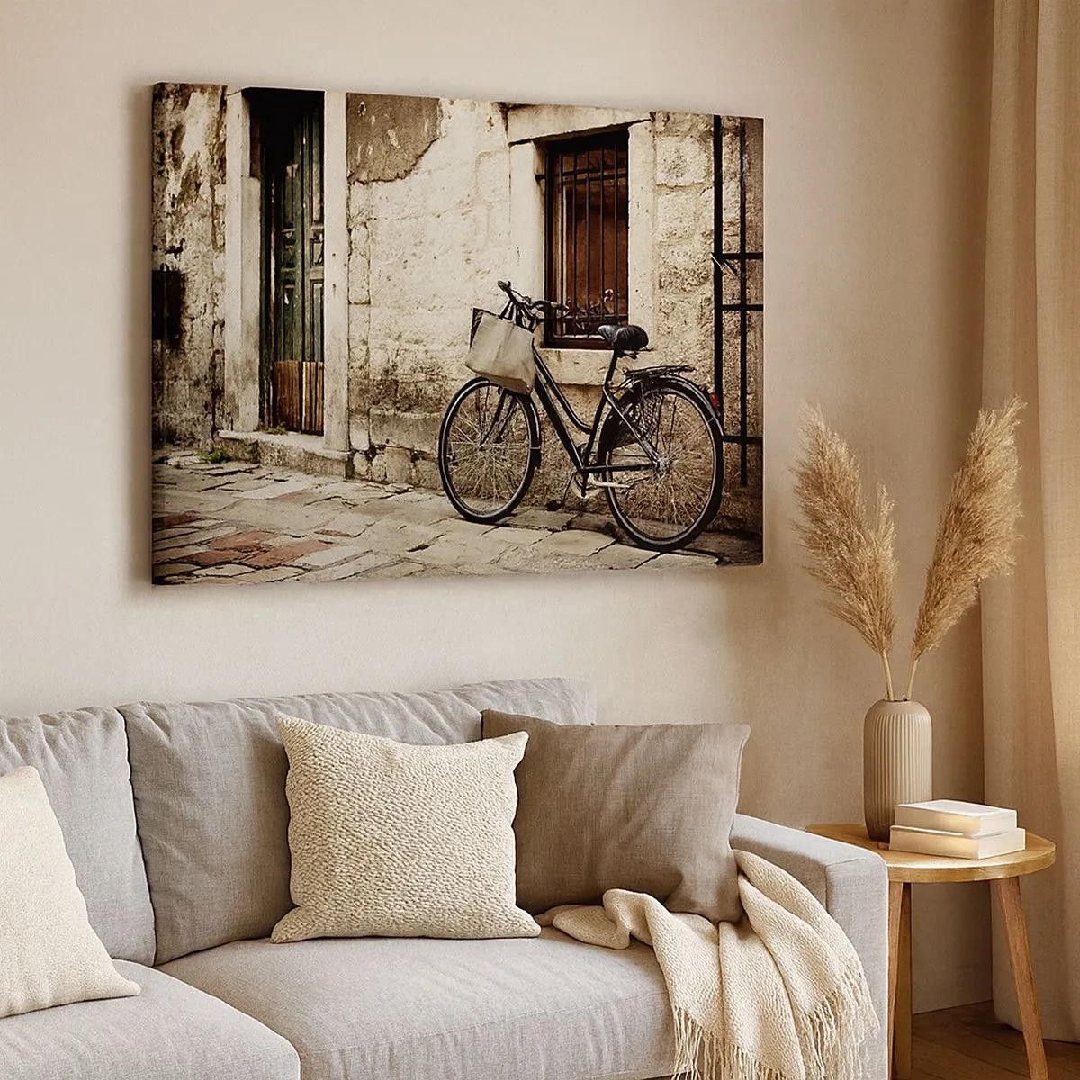 Cuadro sobre lienzo - Impresión de Imagen - Una bicicleta contra una pared de piedra con una ventana y puerta de estilo retro. - 70x50cm - Regreso al pasado - Decoración de pared moderna para salón y dormitorio ARTTOR