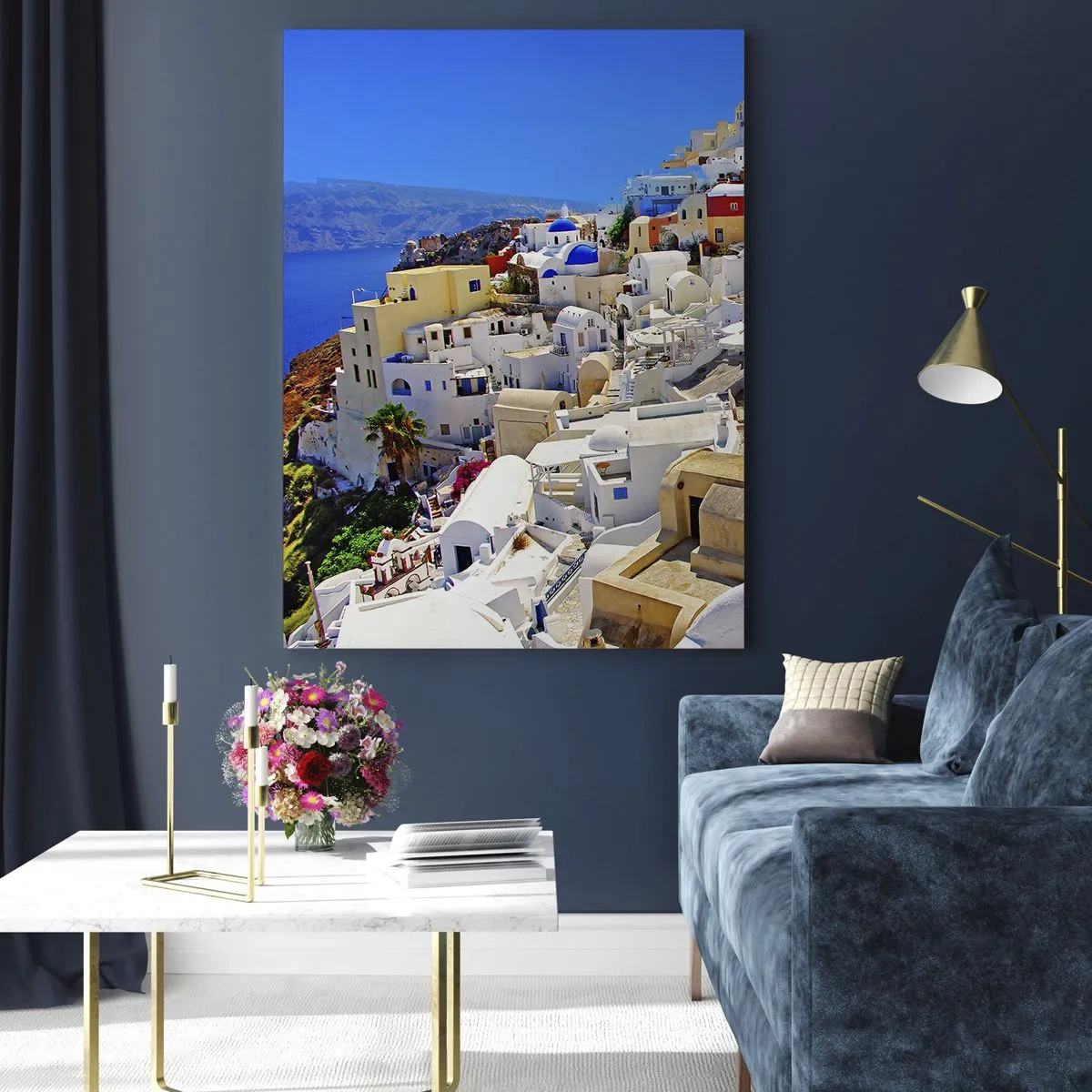 Cuadro sobre vidrio - Impresiones sobre Vidrio - Panorama de Santorini con casas blancas y cielo azul - 70x100cm - Sueño de un verano griego - Decoración de pared moderna para salón y dormitorio ARTTOR