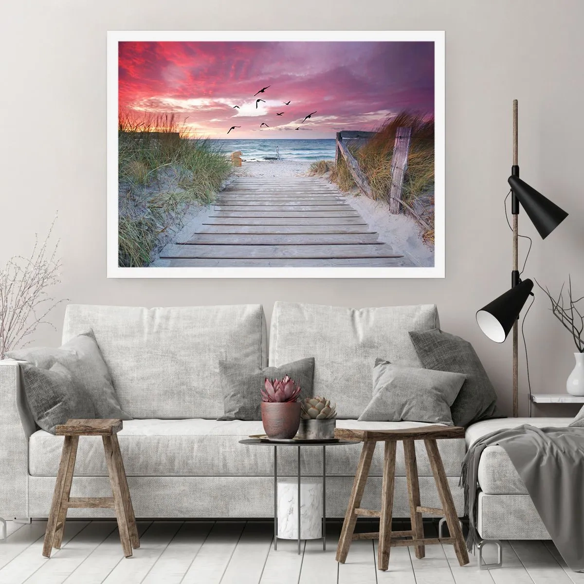 Póster - Camino de madera en la playa al atardecer rosa - 100x70cm - Impresión del Báltico - Decoración de pared moderna para salón y dormitorio ARTTOR