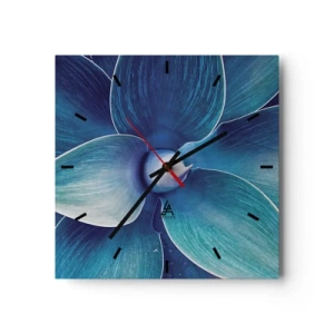 Reloj de pared - Reloj de vidrio - Primer plano de una flor abstracta en tonos azules. - 30x30cm - Azul del cielo - Decoración de pared moderna para salón y dormitorio ARTTOR