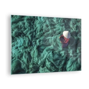 Cuadro sobre vidrio - Impresiones sobre Vidrio - Una mujer con un sombrero tradicional remendando redes - 70x50cm - En un mar de redes - Decoración de pared moderna para salón y dormitorio ARTTOR
