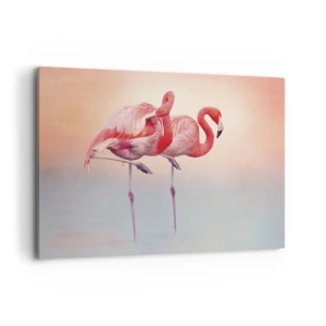 Cuadro sobre lienzo - Impresión de Imagen - Flamencos en delicados colores pastel sobre un fondo de agua. - 120x80cm - Elegancia bajo el sol de poniente - Decoración de pared moderna para salón y dormitorio ARTTOR