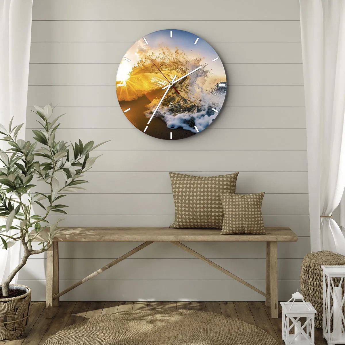 Reloj de pared - Reloj de vidrio - Una ola del mar iluminada por los rayos del sol poniente. - 30x30cm - Jugando en la arena - Decoración de pared moderna para salón, cocina y dormitorio ARTTOR