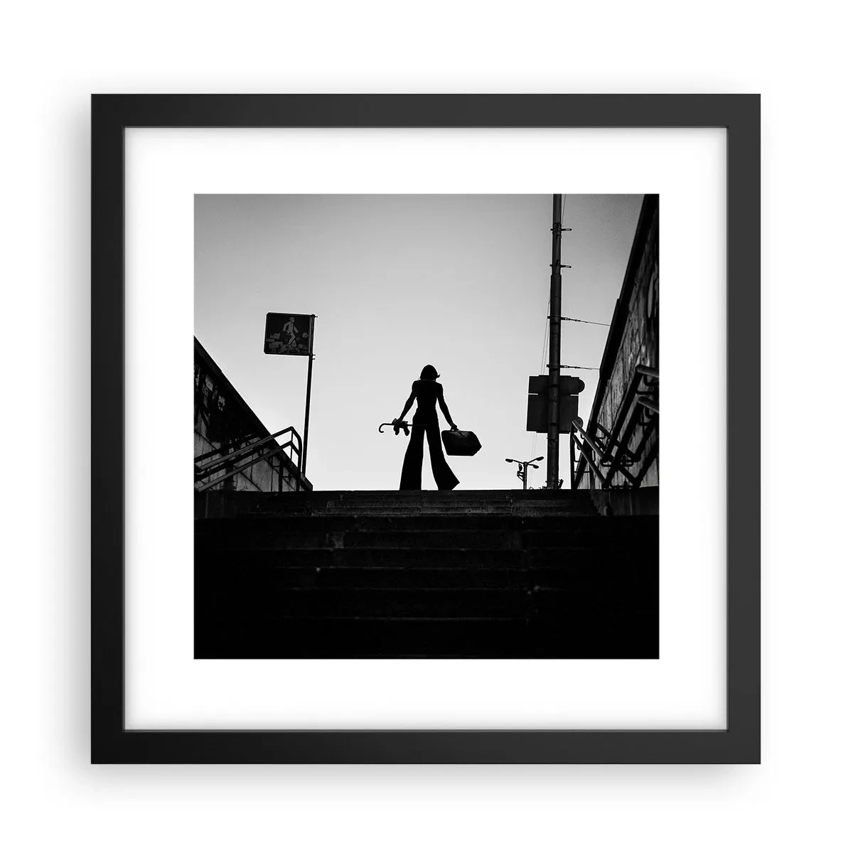 Póster en marco negro - Paseo urbano - 30x30 cm