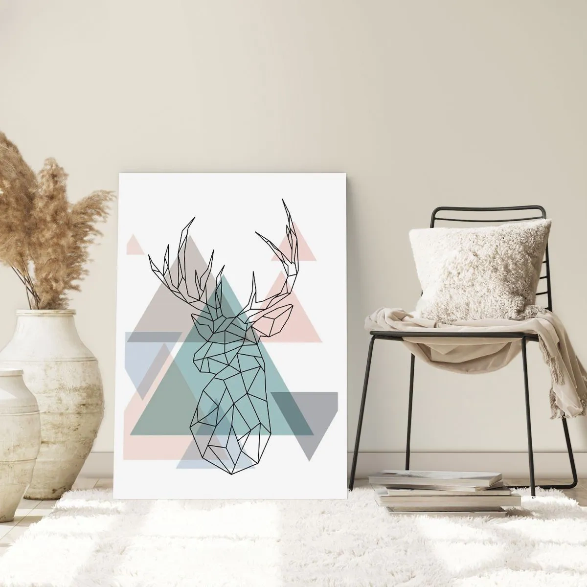 Póster - Silueta geométrica de un ciervo sobre un fondo de triángulos. - 50x70cm - En un bosque geométrico - Decoración de pared moderna para salón y dormitorio ARTTOR