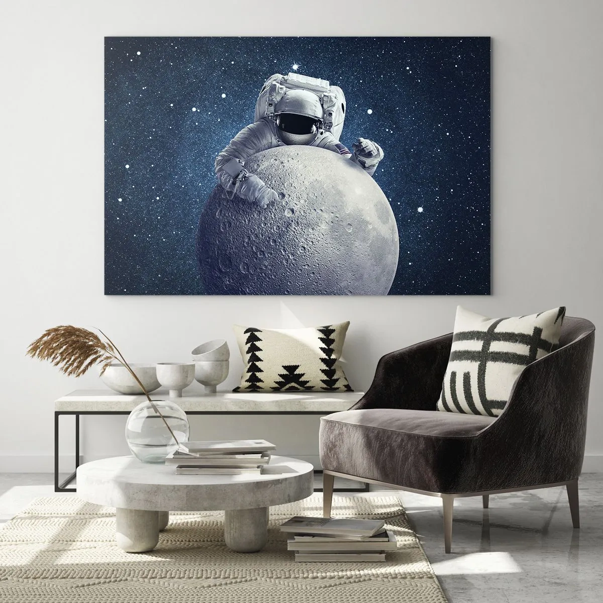 Cuadro sobre vidrio - Impresiones sobre Vidrio - Astronauta abrazando la luna contra un cielo estrellado - 120x80cm - Bromista espacial - Decoración de pared moderna para salón y dormitorio ARTTOR