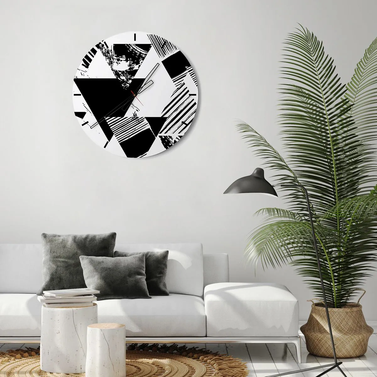Reloj de pared - Reloj de vidrio - Composición geométrica en blanco y negro con triángulos. - 30x30cm - Una lluvia de triángulos - Decoración de pared moderna para salón, cocina y dormitorio ARTTOR
