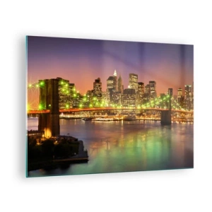 Cuadro sobre vidrio - Impresiones sobre Vidrio - Puente iluminado sobre el río con vista panorámica de la ciudad al atardecer. - 70x50cm - Aquí la luz nunca se apaga - Decoración de pared moderna para salón y dormitorio ARTTOR