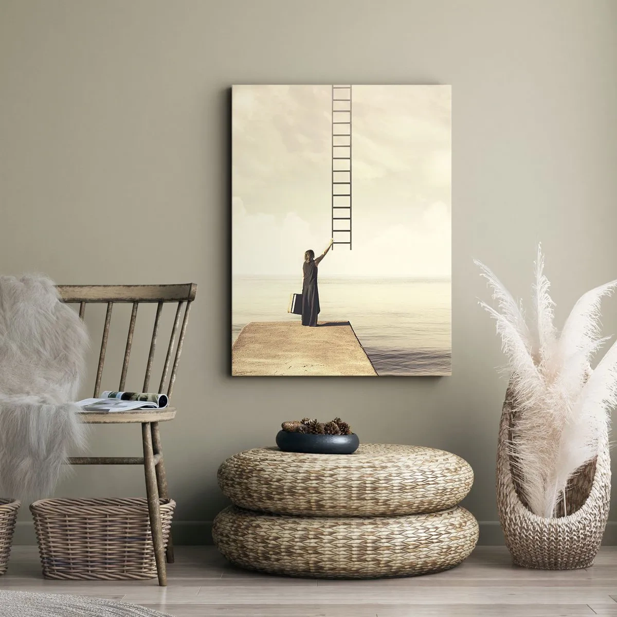 Cuadro sobre lienzo - Impresión de Imagen - Una mujer parada en un muelle con una escalera que conduce al cielo. - 50x70cm - Un viaje mágico - Decoración de pared moderna para salón y dormitorio ARTTOR
