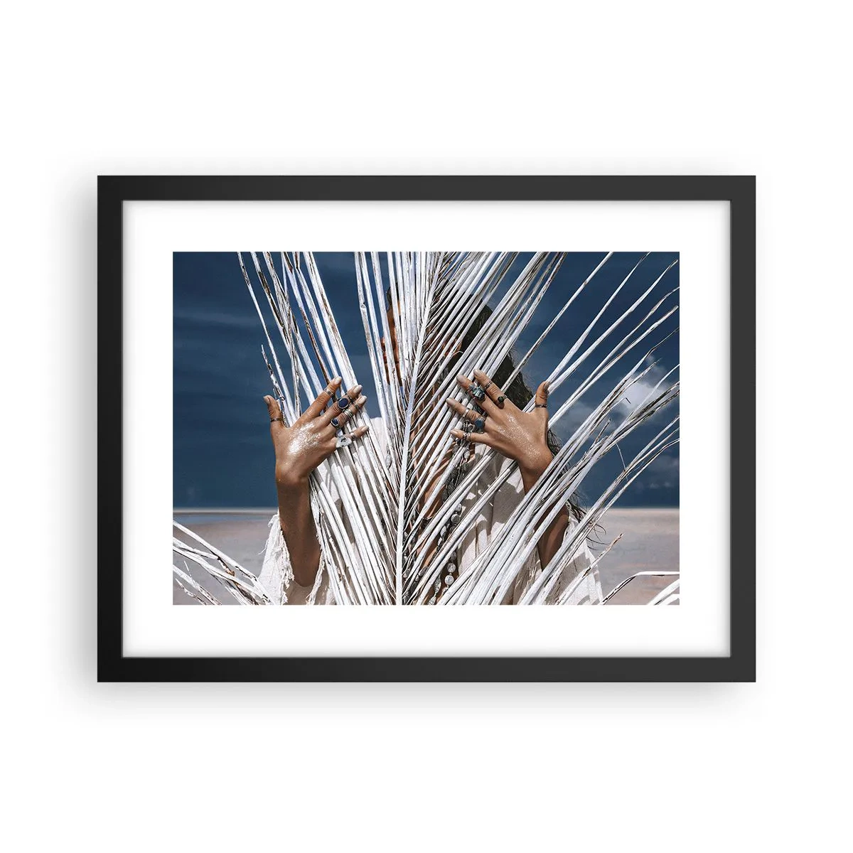 Póster en marco negro - ¿La mujer chamana? - 40x30 cm