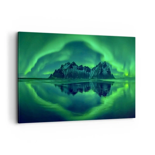 Cuadro sobre lienzo - Impresión de Imagen - Montañas rodeadas de auroras boreales reflejadas en el agua. - 120x80cm - En los brazos de la aurora - Decoración de pared moderna para salón y dormitorio ARTTOR