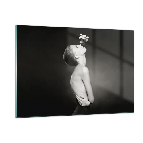 Cuadro sobre vidrio - Impresiones sobre Vidrio - Una mujer con una flor en la boca en un retrato en blanco y negro. - 120x80cm - Elegancia excéntrica - Decoración de pared moderna para salón y dormitorio ARTTOR